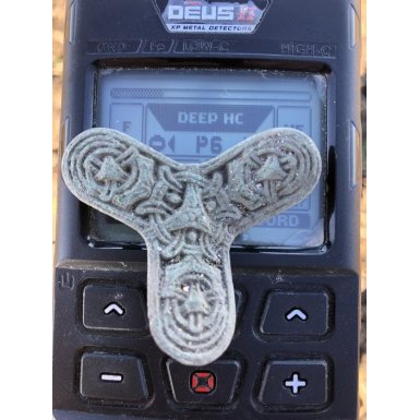 Trefliget fibula fra vikingetiden