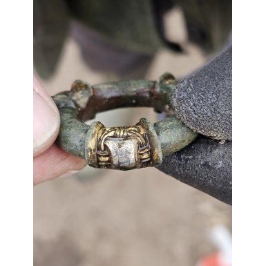 Remdeler med guld, slv og niello!